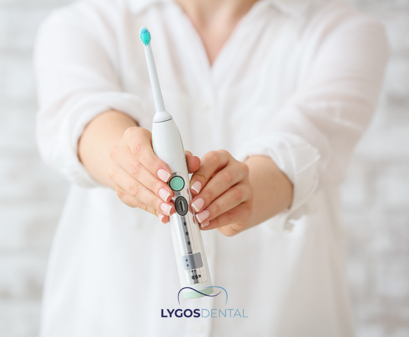 How To Use An Electric Toothbrush | LYGOS DENTAL 2025