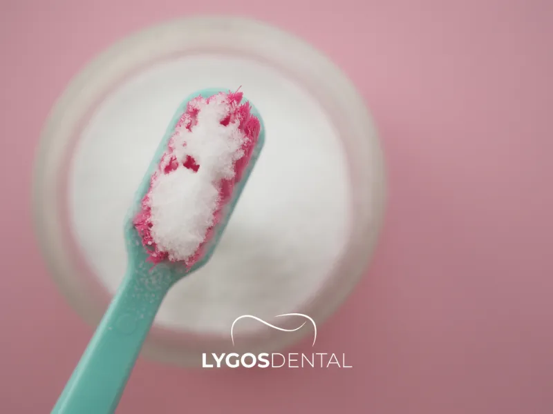 Este sigură albirea dinților cu bicarbonat de sodiu? | LYGOS DENTAL