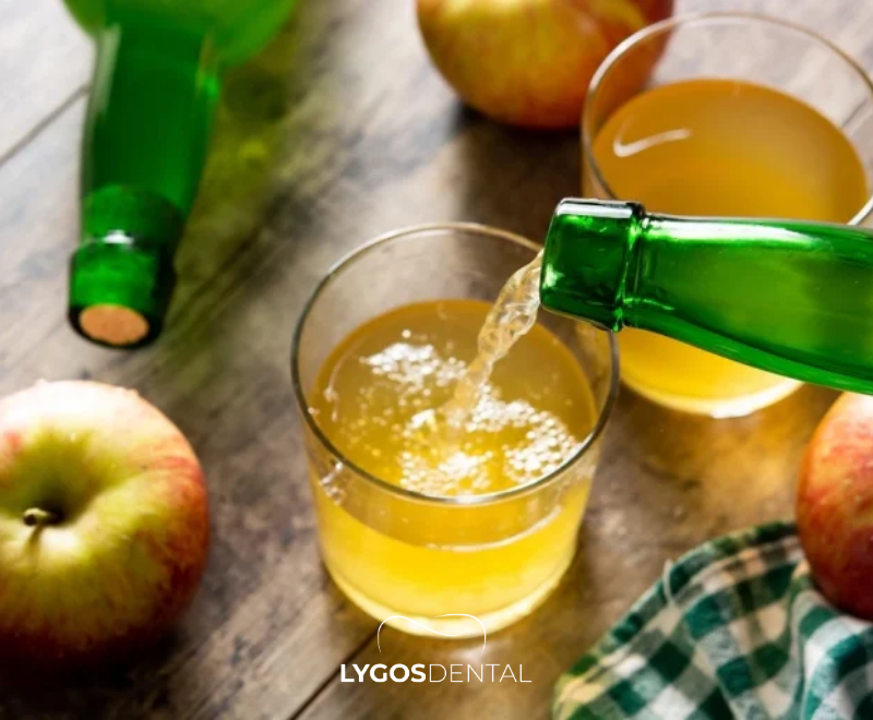 What is the Vinegar Teeth Whitening Method?