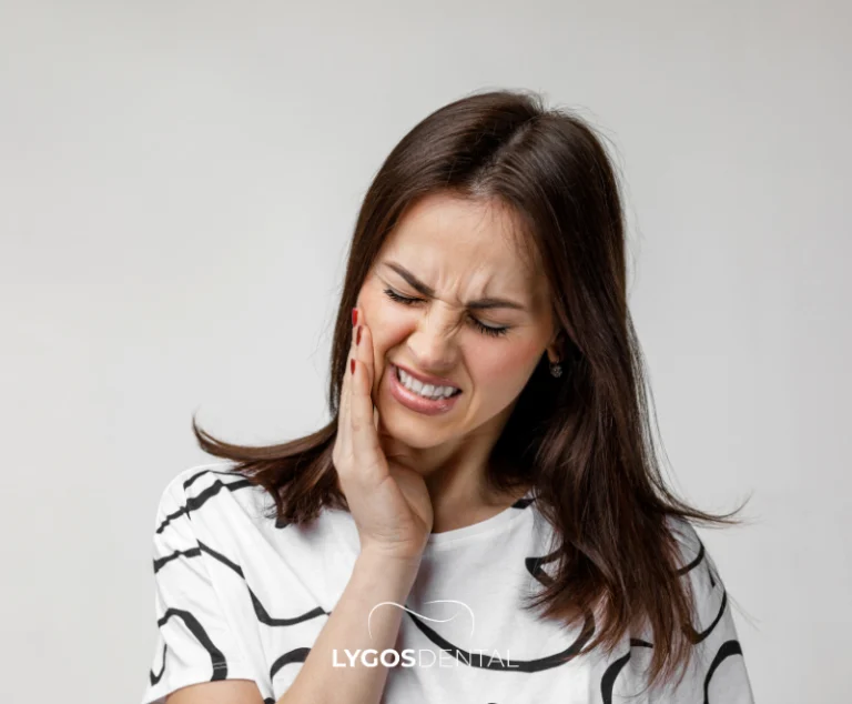 What Are the Risks of Whitening Teeth with Vinegar?