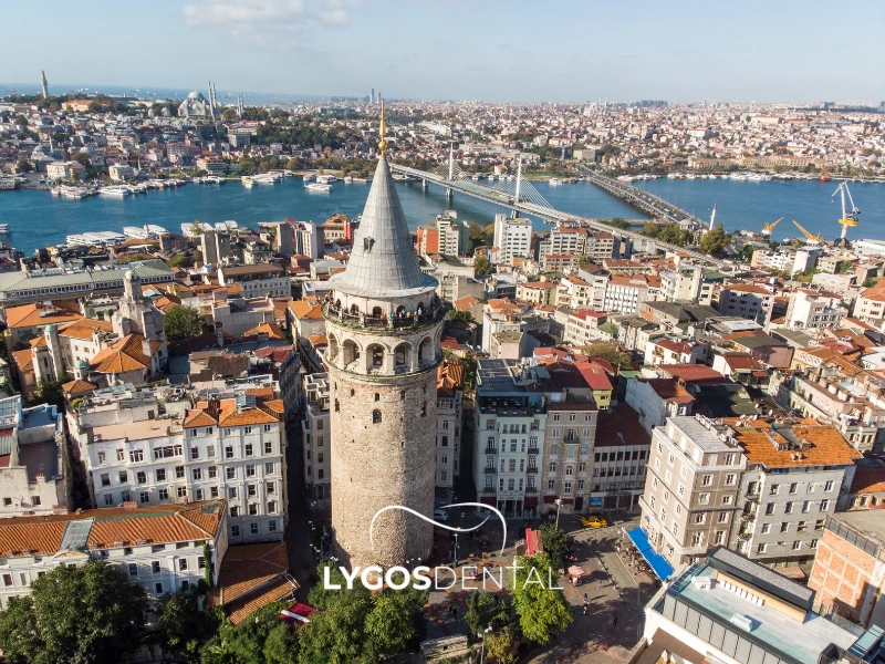 Guia de tratamento dentário e férias pós-tratamento na Turquia