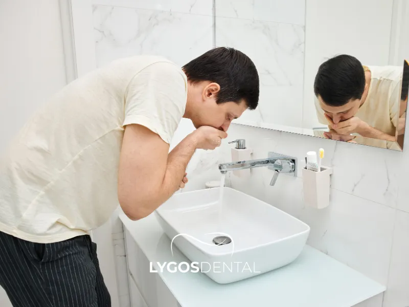 Come lavarsi i denti senza spazzolino?